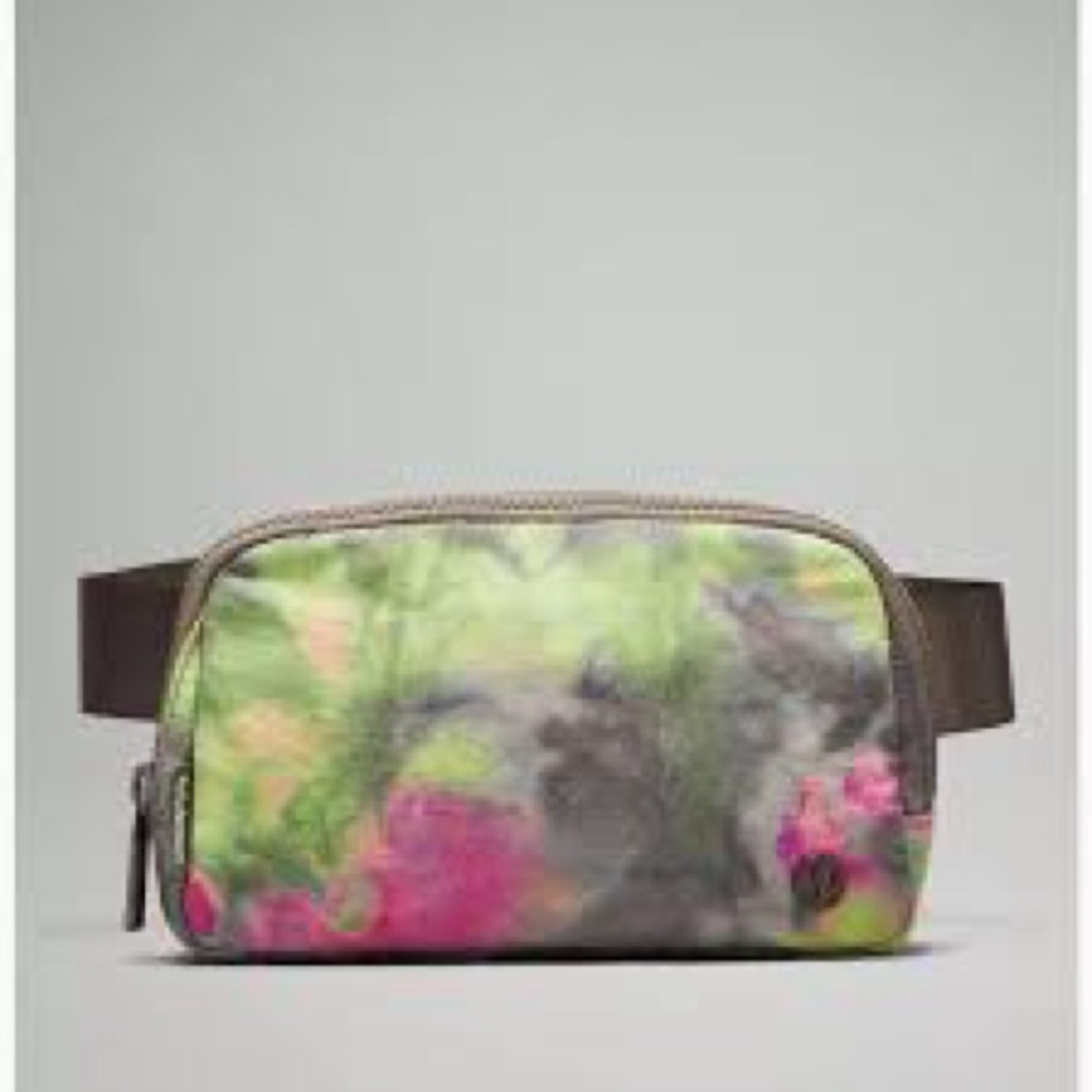 Lululemon Everywhere Belt Bag *1L - Hyper Dye/Rover
